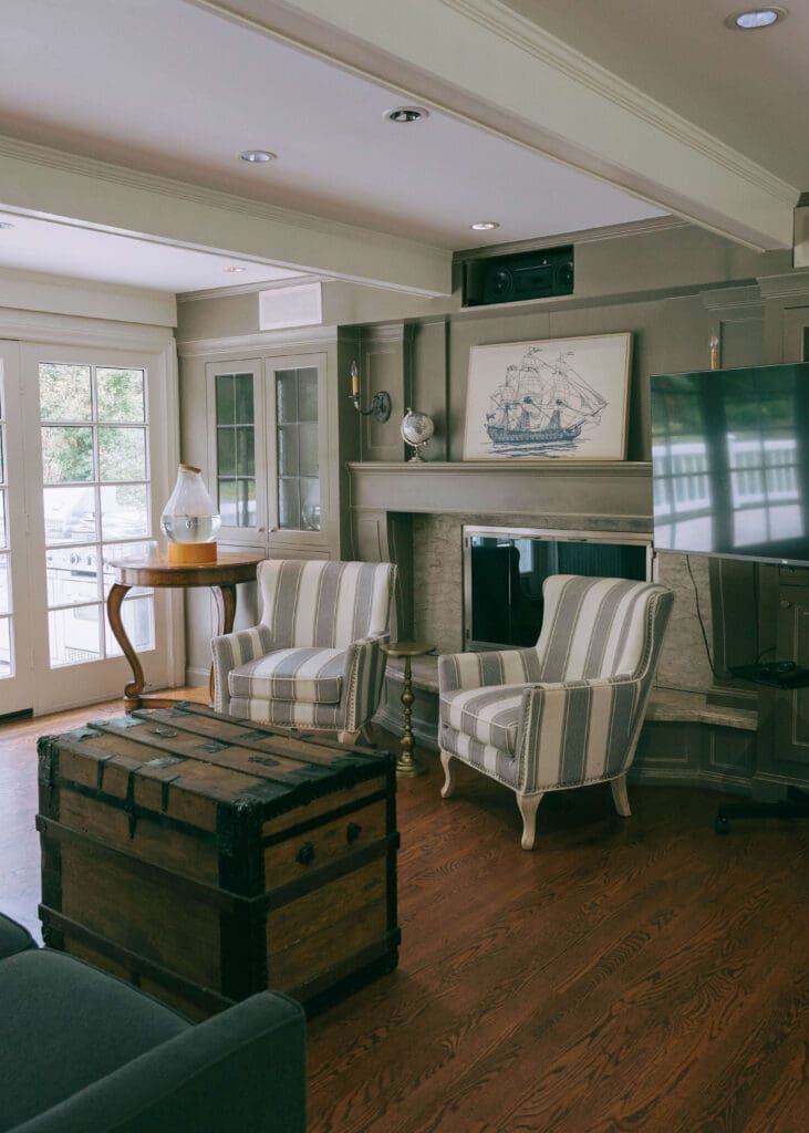 grooms getting ready suite with comfortable loving room inside fox hollow farm 